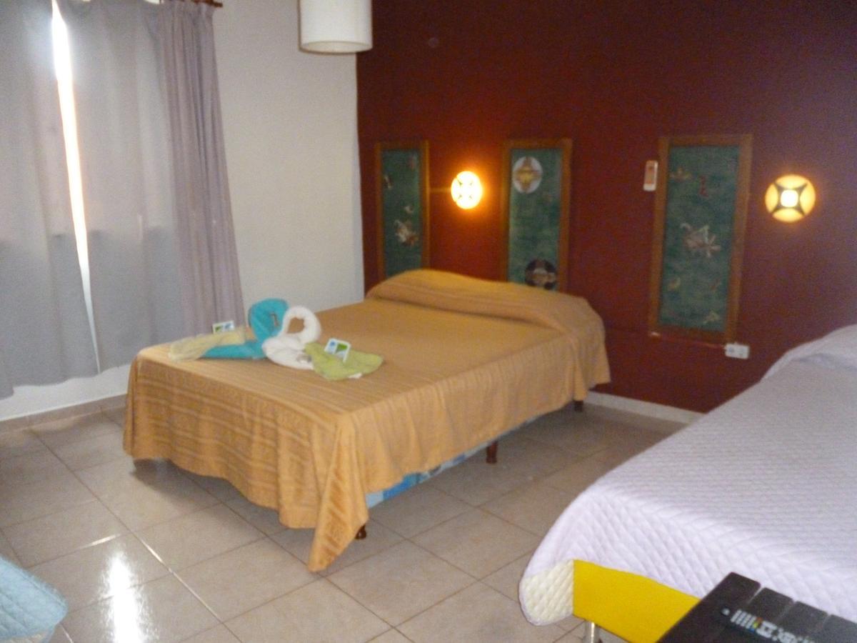 Petit Hotel Panambi Puerto Iguazu Bagian luar foto