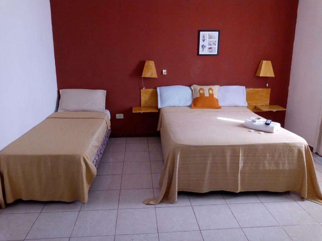 Petit Hotel Panambi Puerto Iguazu Bagian luar foto